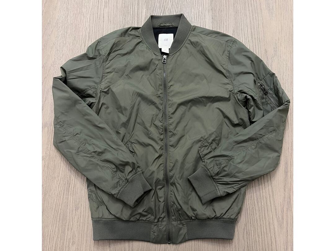 H&M Olive Green Bomber Jacket Men’s Small Lightweight Zip Front Casual Coat